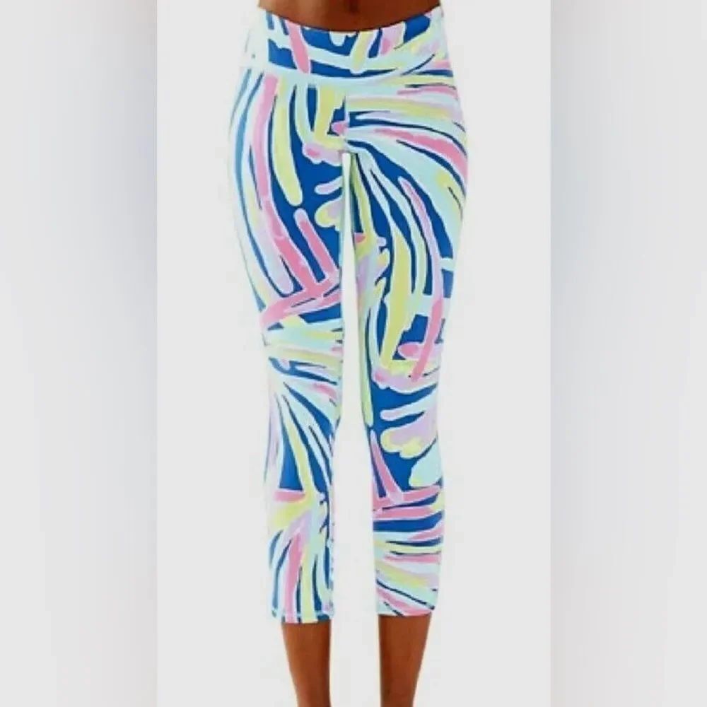 Lilly Pulitzer Luxletic Cropped Weekender Legging 25219 Sz S Indigo Sea Dreamin